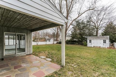 132 Laurel Rd, West Springfield, MA 01089 photo 32