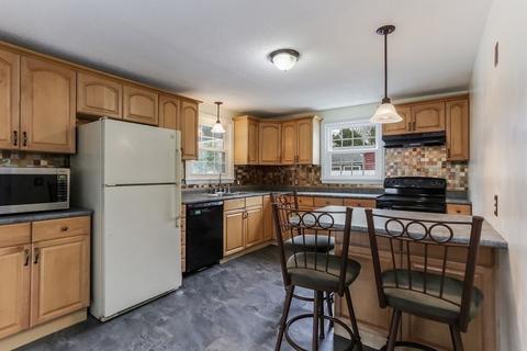 132 Laurel Rd, West Springfield, MA 01089 photo 10