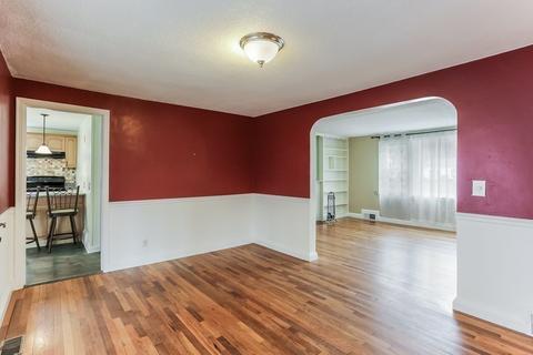 132 Laurel Rd, West Springfield, MA 01089 photo 5