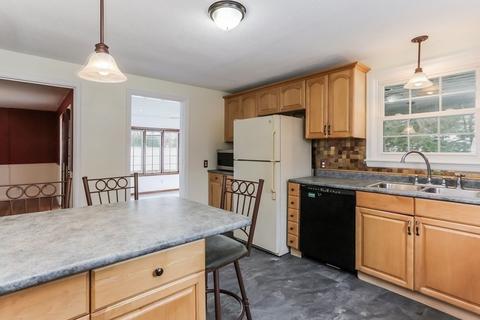 132 Laurel Rd, West Springfield, MA 01089 photo 11