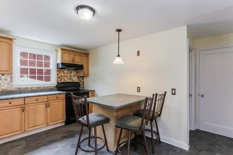 132 Laurel Rd, West Springfield, MA 01089 photo 12