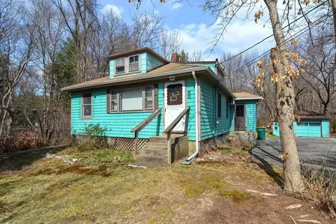 174 Gilbert St, Mansfield, MA 02048 photo 2