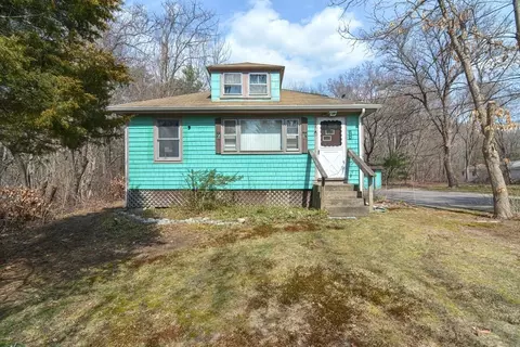 174 Gilbert St, Mansfield, MA 02048 photo 1