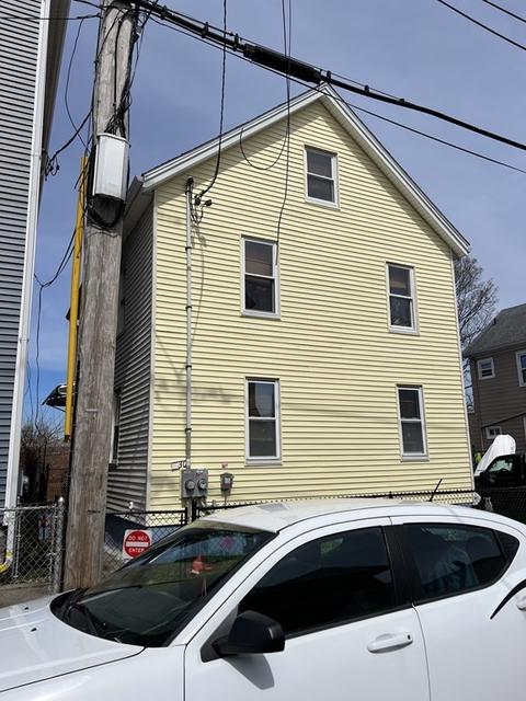 30 Hamlet St, Fall River, MA 02724 photo 2