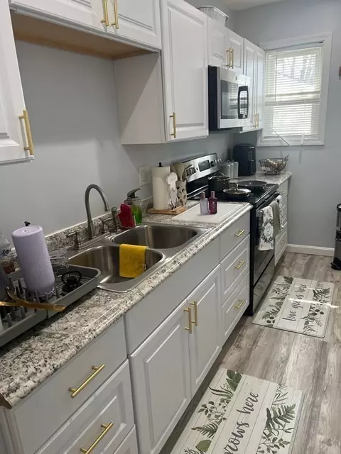 145 Eastern Ave, Worcester, MA 01605 photo 5