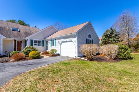 104 Pine Hill Blvd #104, Mashpee, MA 02649