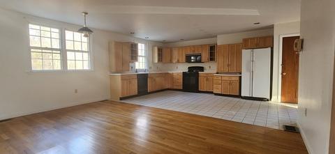 28 Wayside Dr, Danvers, MA 01923 photo 7
