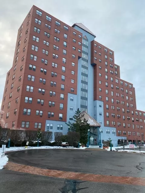 750 Davol St #820, Fall River, MA 02720 photo 1