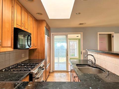 205 Winton St, Springfield, MA 01118 photo 14