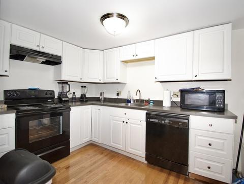 76 Maple St, Springfield, MA 01105 photo 21