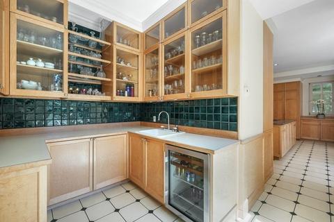 34 Exeter St, Newton, MA 02465 photo 7