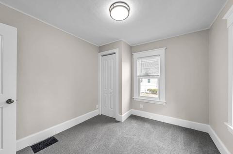 44 Ina St, Springfield, MA 01109 photo 28
