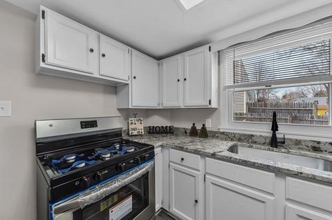 44 Ina St, Springfield, MA 01109 photo 18