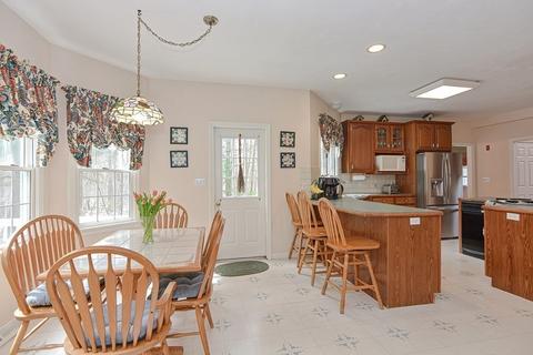 55 Spruce Ln, Canton, MA 02021 photo 14