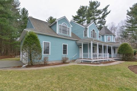 55 Spruce Ln, Canton, MA 02021 photo 2