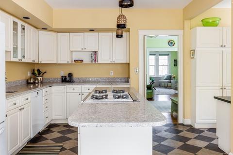 89 Stearns Rd #1, Brookline, MA 02445 photo 7