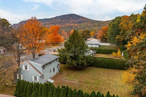 30 Overlook Dr, Easthampton, MA 01027 photo 9