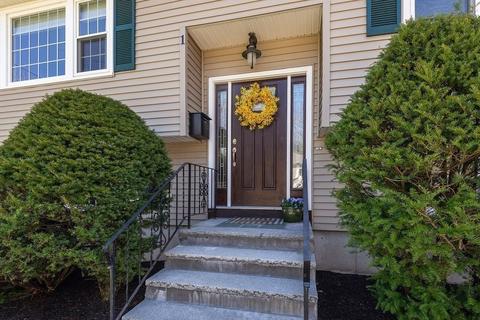 1 Ginley Rd, Walpole, MA 02081 photo 2