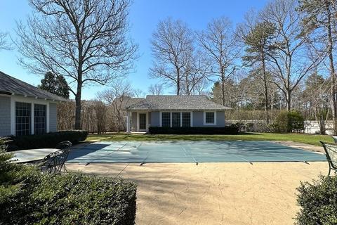 8 Teal Cir, Mashpee, MA 02649 photo 9