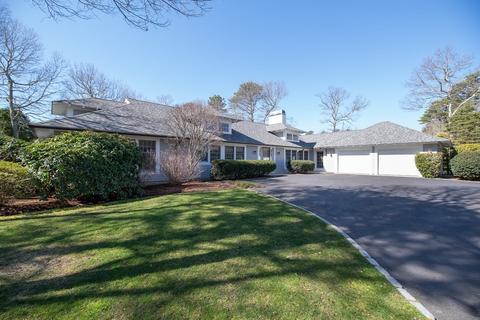 8 Teal Cir, Mashpee, MA 02649 photo 2