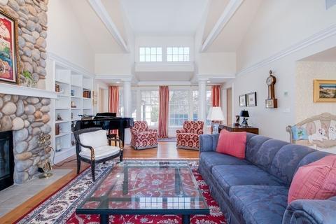 8 Teal Cir, Mashpee, MA 02649 photo 12
