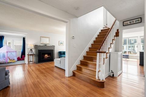 4 Endicott Ave, Marblehead, MA 01945 photo 24