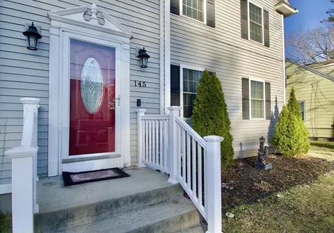 145 Samuel St, Springfield, MA 01109 photo 4