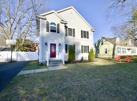 145 Samuel St, Springfield, MA 01109 photo 2