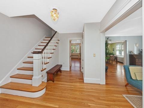8 Clark Ct, Brookline, MA 02445 photo 2
