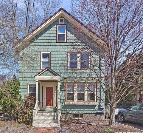 8 Clark Ct, Brookline, MA 02445