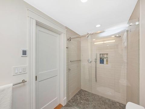 8 Clark Ct, Brookline, MA 02445 photo 17