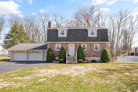 6 Red Coat Ln, Burlington, MA 01803