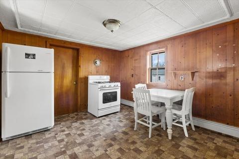 21 School St, Walpole, MA 02081 photo 9