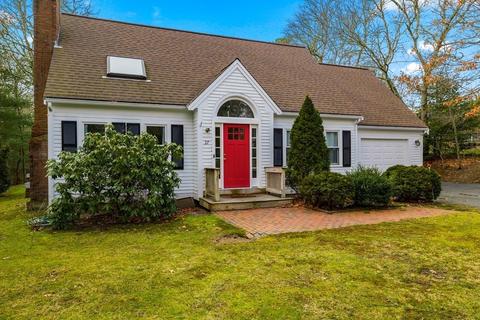 27 Leather Leaf Ln, Mashpee, MA 02649 photo 1
