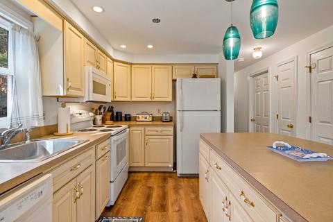 27 Leather Leaf Ln, Mashpee, MA 02649 photo 12