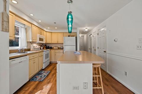 27 Leather Leaf Ln, Mashpee, MA 02649 photo 11