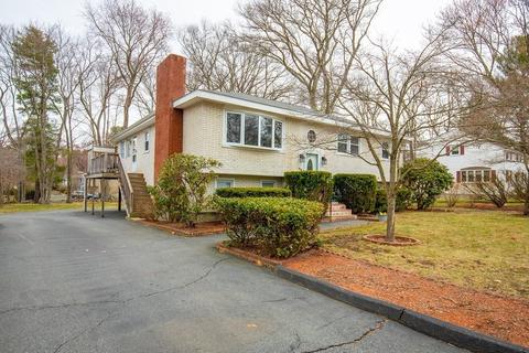 66 Skilton Ln, Burlington, MA 01803