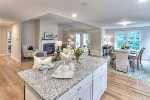 18 Towering Trees, Plymouth, MA 02360