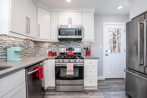 31 Hazelnut Pl, Dedham, MA 02026 photo 6