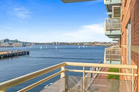 3 Battery Wharf #3305, Boston, MA 02109