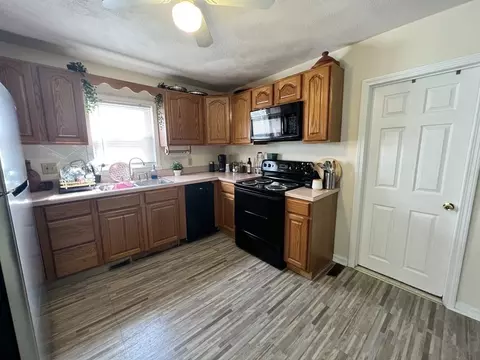 5 Baldwin Ave, Everett, MA 02149 photo 10
