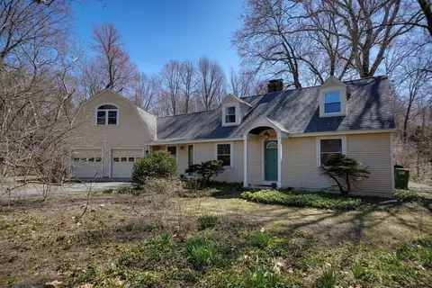 207 Mill St, Lancaster, MA 01523 photo 4