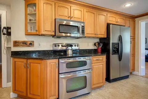 207 Mill St, Lancaster, MA 01523 photo 10