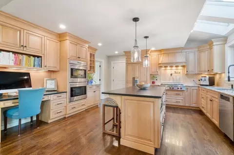 11 Rockridge Rd, Wellesley, MA 02481 photo 10