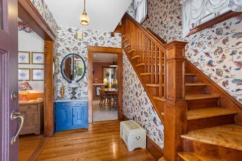 63 Whitmarsh Ave, Worcester, MA 01606 photo 5