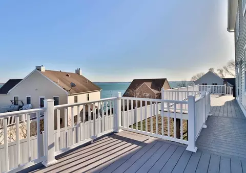 7 Douglas Ave, Hull, MA 02045 photo 5