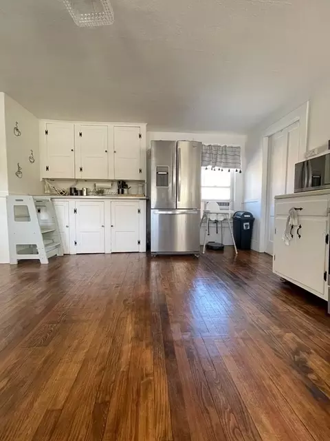 137 Springfield St, Chicopee, MA 01013 photo 7