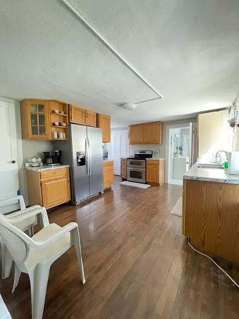 137 Springfield St, Chicopee, MA 01013 photo 22