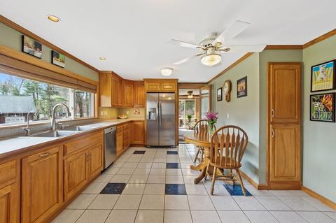 24 Plain St E, Berkley, MA 02779 photo 21