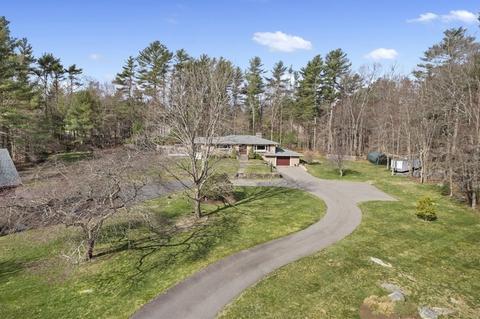 24 Plain St E, Berkley, MA 02779 photo 4